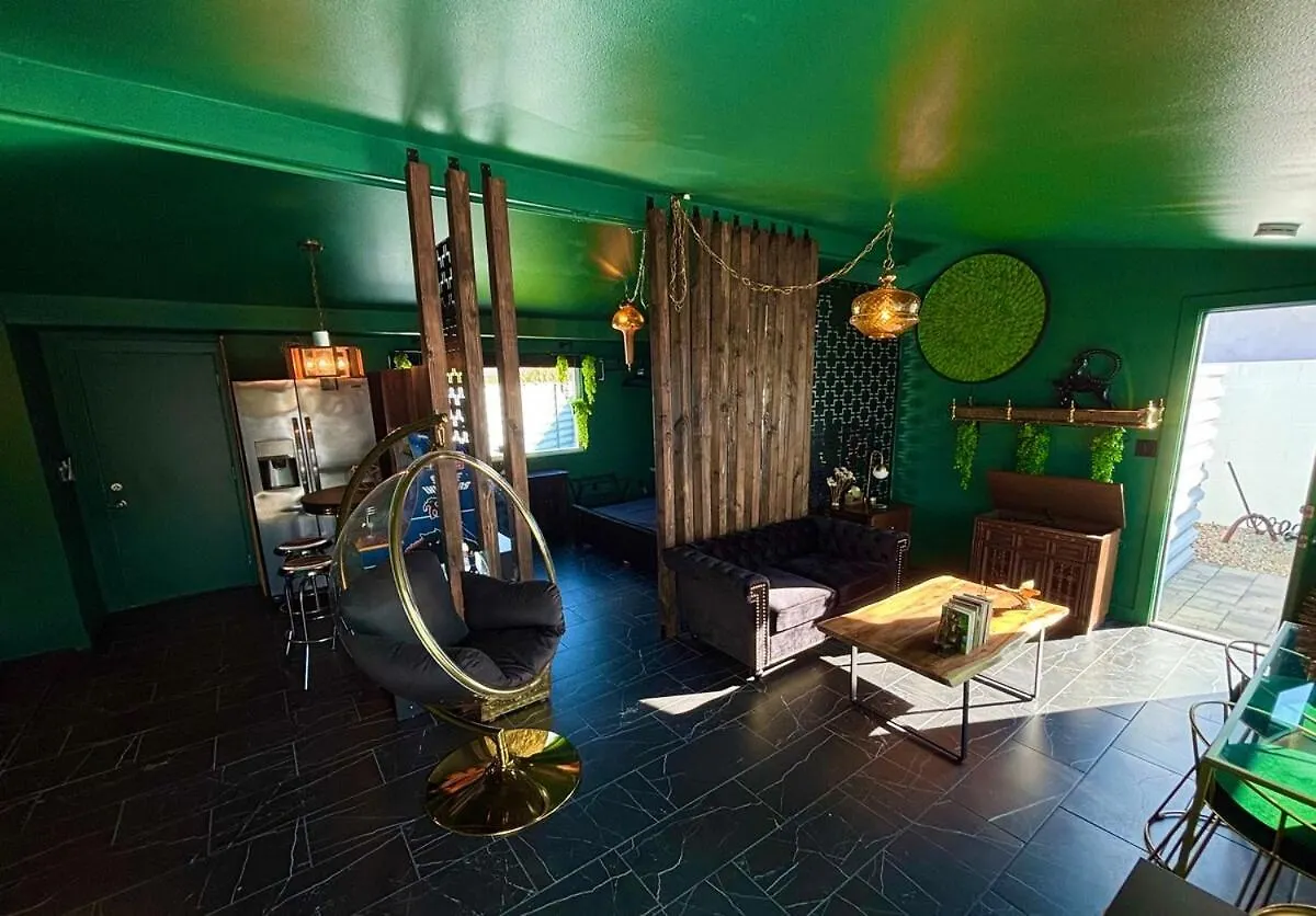 Blast From The Past 1959 Mid Century Eclectic Home Palm Springs Feriehus