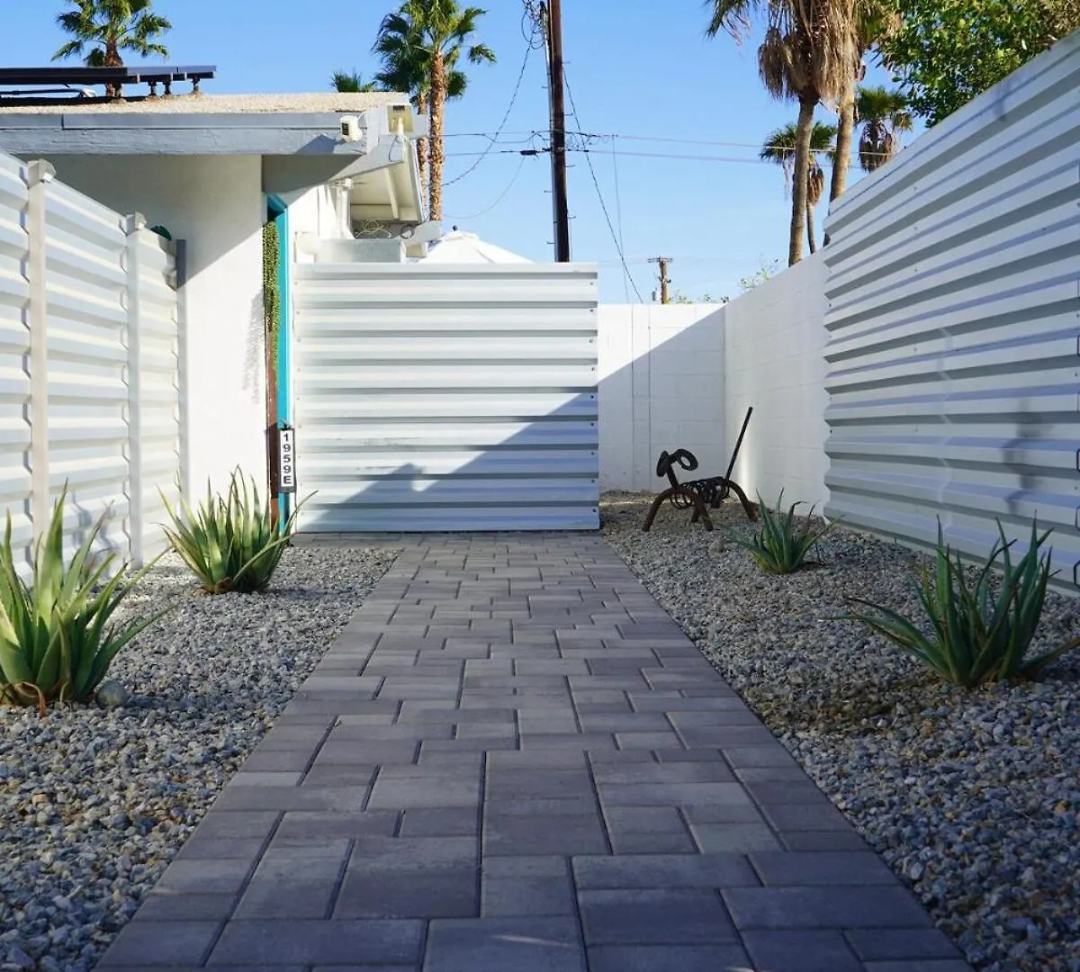 Blast From The Past 1959 Mid Century Eclectic Home Palm Springs