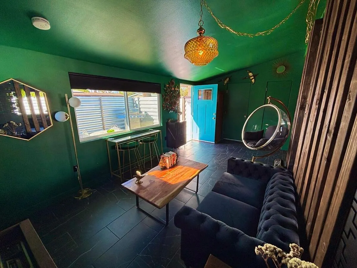 Blast From The Past 1959 Mid Century Eclectic Home Palm Springs Feriehus